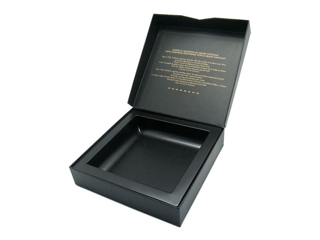 Valrhona Chocolate Hinged Box