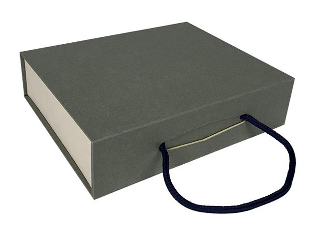 Custom Collapsible Box w/ Magnetic Lock & Hanger Rope - MJ Paper
